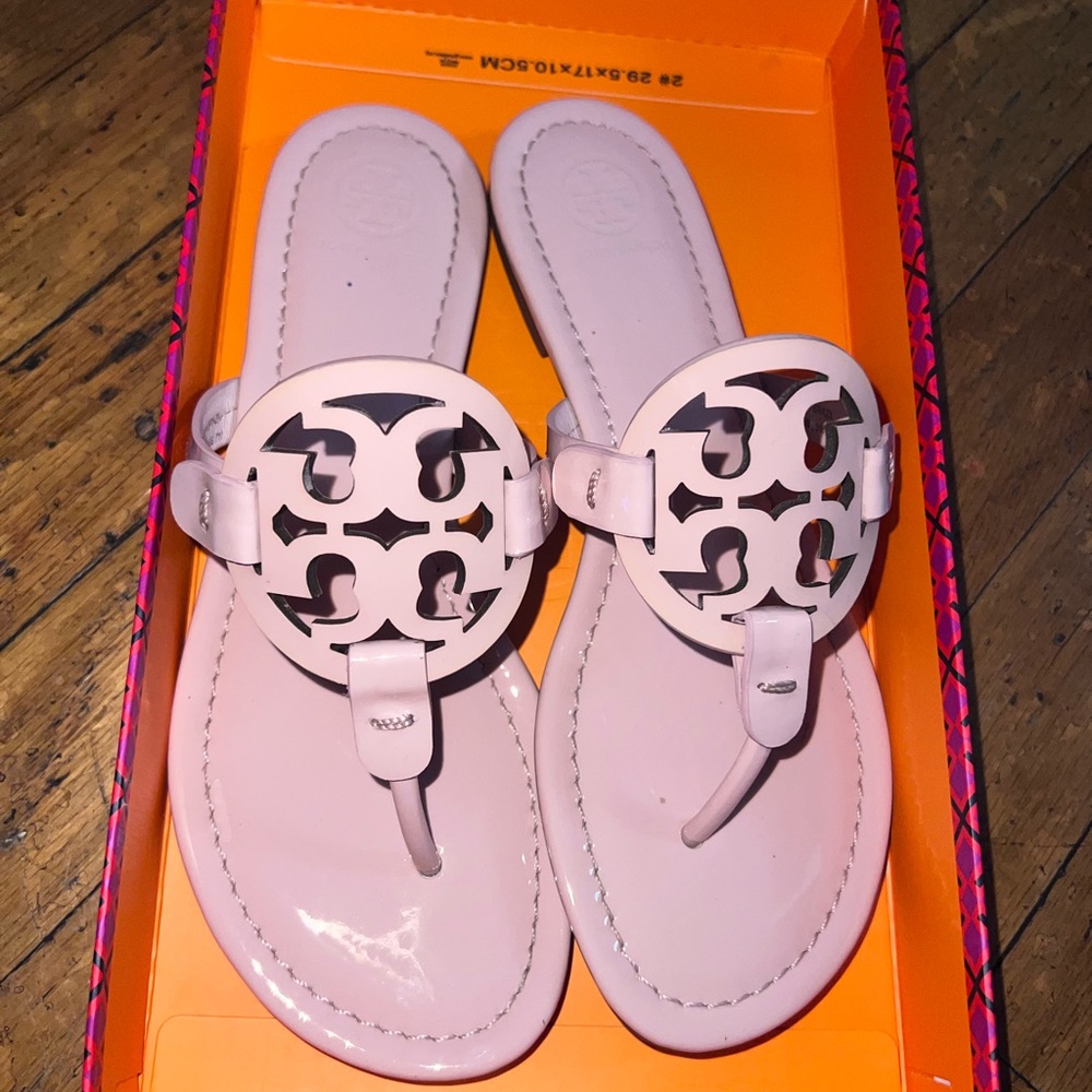 Tory burch sandals